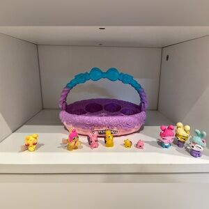 Hatchimals Easter CollEGGtibles, Family Spring Toy Basket